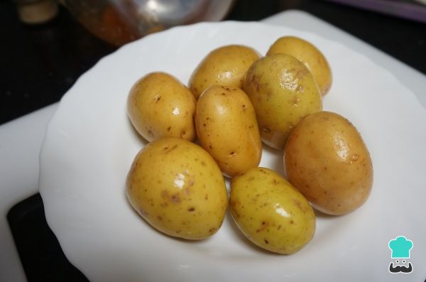 Receta de Costillas adobadas con patatas al horno - Paso 3